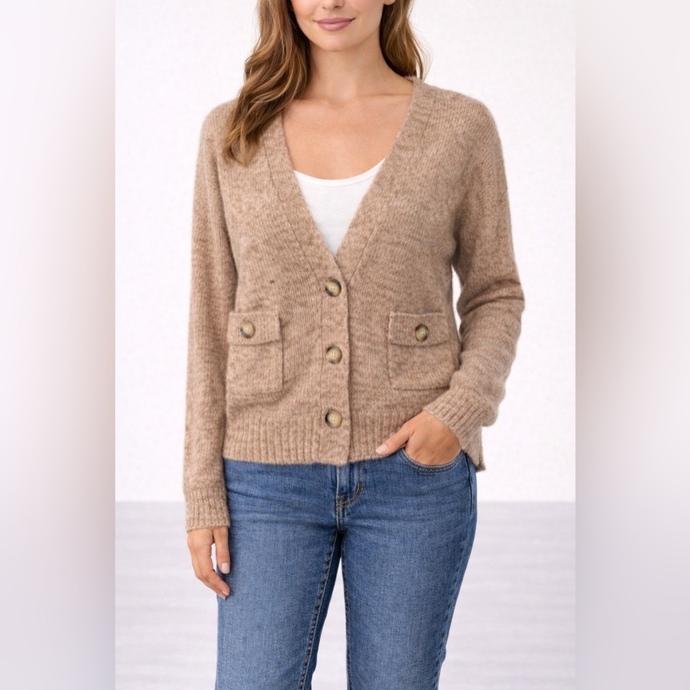 Pink Lily Boutique Tan Cardigan Sweater‎